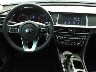 2019 Kia Optima LX   - Photo 11 - Houston, TX 77070