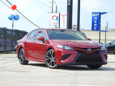 2018 Toyota Camry SE   - Photo 2 - Houston, TX 77070