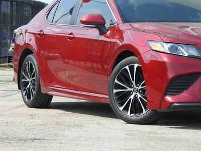 2018 Toyota Camry SE   - Photo 3 - Houston, TX 77070