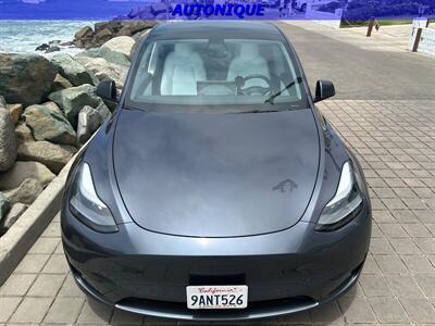 2022 Tesla Model Y Performance   - Photo 2 - Oceanside, CA 92054