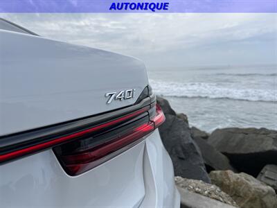 2020 BMW 740i   - Photo 6 - Oceanside, CA 92054