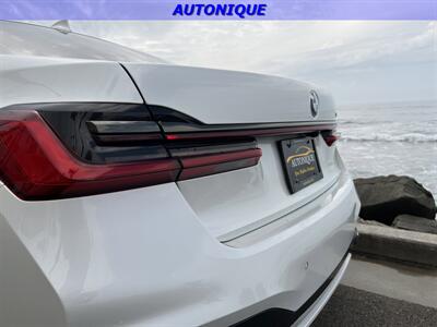 2020 BMW 740i   - Photo 5 - Oceanside, CA 92054