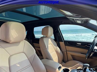 2021 Porsche Cayenne   - Photo 38 - Oceanside, CA 92054