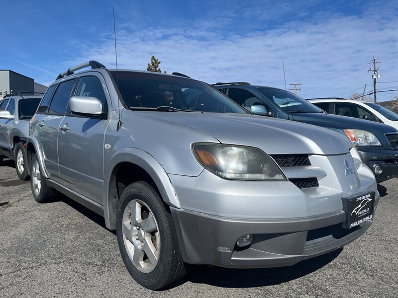 2003 Mitsubishi Outlander XLS  