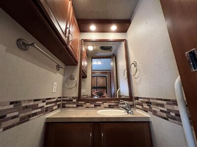 2008 Fleetwood Bounder 35H   - Photo 50 - Marana, AZ 85653