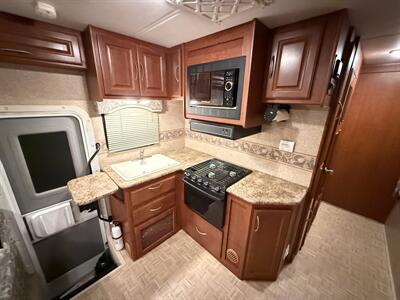 2009 Four Winds Four Winds 31F   - Photo 26 - Rillito, AZ 85654