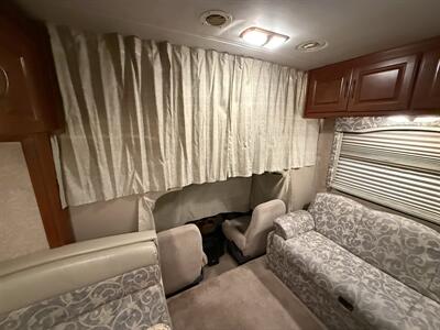 2009 Four Winds Four Winds 31F   - Photo 17 - Rillito, AZ 85654