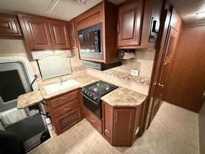 2009 Four Winds Four Winds 31F   - Photo 27 - Rillito, AZ 85654