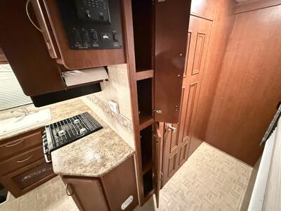 2009 Four Winds Four Winds 31F   - Photo 28 - Rillito, AZ 85654