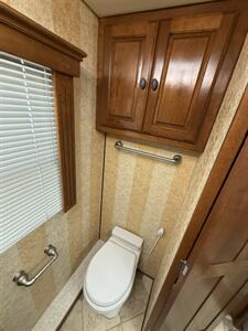 2005 MONACO DYNASTY PLATINUM IV   - Photo 41 - Rillito, AZ 85654