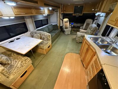 2004 Fleetwood Southwind 32VS   - Photo 13 - Rillito, AZ 85654