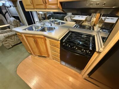 2004 Fleetwood Southwind 32VS   - Photo 26 - Rillito, AZ 85654