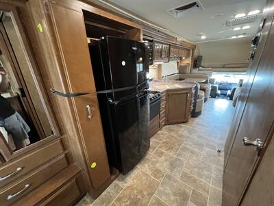 2015 Thor Chateau Super C 33SW   - Photo 37 - Marana, AZ 85653