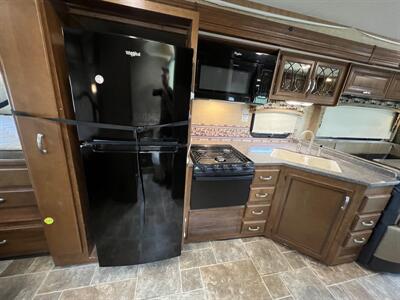 2015 Thor Chateau Super C 33SW   - Photo 38 - Marana, AZ 85653