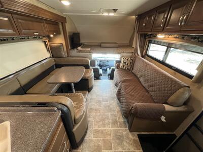 2015 Thor Chateau Super C 33SW   - Photo 31 - Marana, AZ 85653