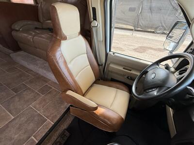 2013 Forest River Sunseeker 3010DS   - Photo 47 - Rillito, AZ 85654