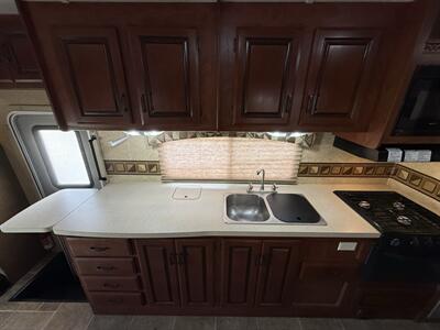 2013 Forest River Sunseeker 3010DS   - Photo 27 - Rillito, AZ 85654