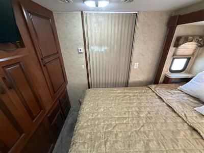 2013 Forest River Sunseeker 3010DS   - Photo 42 - Rillito, AZ 85654