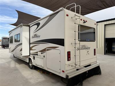 2013 Forest River Sunseeker 3010DS   - Photo 7 - Rillito, AZ 85654