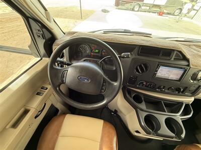 2013 Forest River Sunseeker 3010DS   - Photo 48 - Rillito, AZ 85654