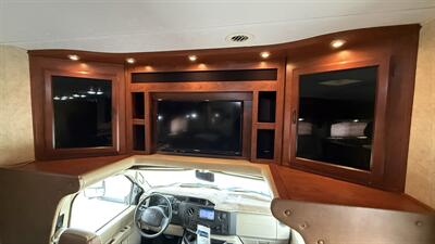 2013 Forest River Sunseeker 3010DS   - Photo 29 - Rillito, AZ 85654