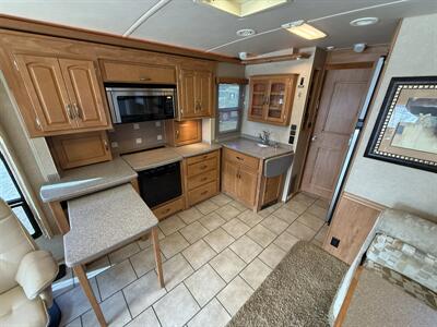 2007 Itasca Suncruiser 35A - Photo 11 - Rillito, AZ 85654