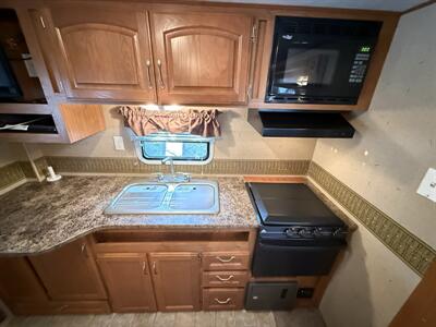 2010 Crossroads RV Sunset Trail 26RK   - Photo 17 - Rillito, AZ 85654