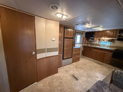2010 Crossroads RV Sunset Trail 26RK   - Photo 11 - Rillito, AZ 85654