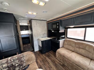 2015 Coachmen Freelander 29KS   - Photo 26 - Marana, AZ 85653