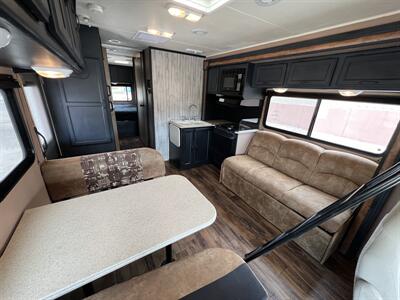 2015 Coachmen Freelander 29KS   - Photo 17 - Marana, AZ 85653