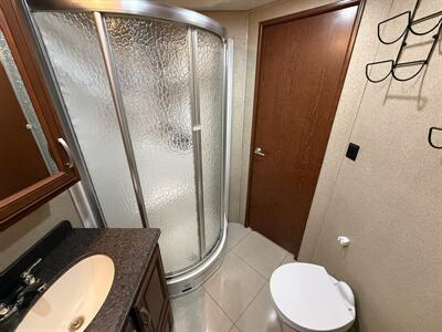 2014 FOREST RIVER BERKSHIRE 400QL   - Photo 42 - Rillito, AZ 85654