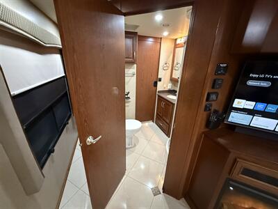 2014 FOREST RIVER BERKSHIRE 400QL   - Photo 38 - Rillito, AZ 85654