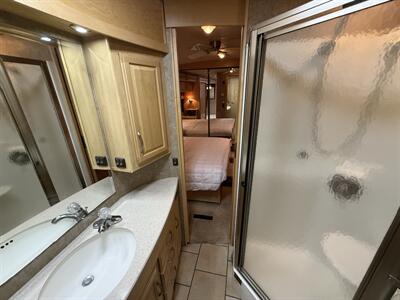 2007 Winnebago Tour 40TD   - Photo 36 - Rillito, AZ 85654