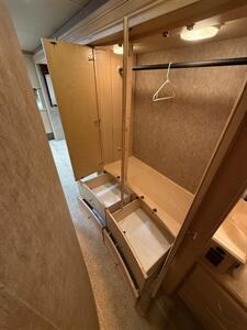 2007 Winnebago Tour 40TD   - Photo 40 - Rillito, AZ 85654