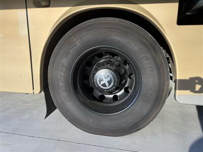 2007 Winnebago Tour 40TD   - Photo 14 - Rillito, AZ 85654