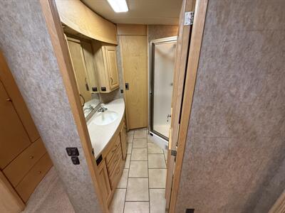 2007 Winnebago Tour 40TD   - Photo 30 - Rillito, AZ 85654