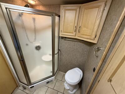 2007 Winnebago Tour 40TD   - Photo 33 - Rillito, AZ 85654