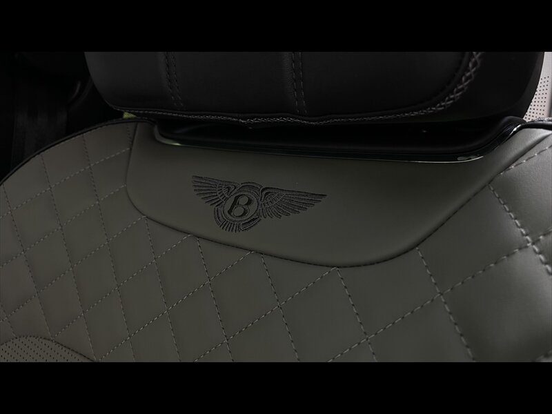 2020 Bentley Bentayga V8   - Photo 9 - Nashville, TN 37203
