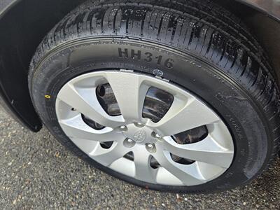 2011 Subaru Impreza 2.5i - Photo 6 - Roseville, CA 95678