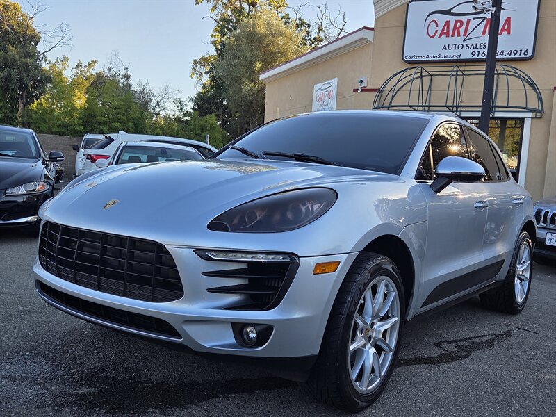2016 Porsche Macan S  