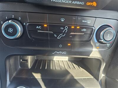 2017 Ford Focus SE - Photo 15 - Roseville, CA 95678