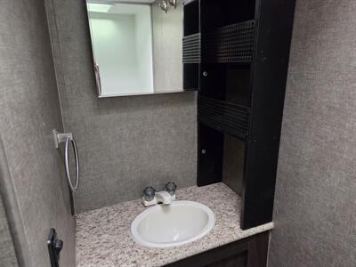 2017 pacific coachwo   - Photo 12 - Roseville, CA 95678