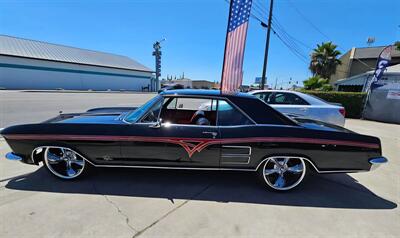 1963 Buick Riviera   - Photo 3 - Roseville, CA 95678
