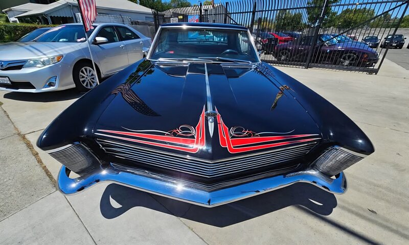 1963 Buick Riviera   - Photo 1 - Roseville, CA 95678
