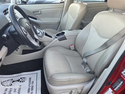 2014 Toyota Prius - Panoramic roof - Leather - Navigation / Camera   - Photo 12 - Roseville, CA 95678
