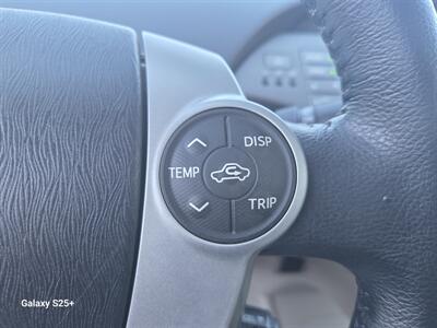 2014 Toyota Prius - Panoramic roof - Leather - Navigation / Camera   - Photo 32 - Roseville, CA 95678