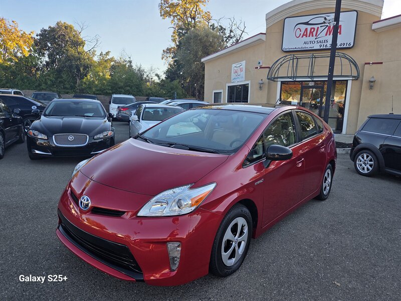 2014 Toyota Prius - Panoramic roof - Leather - Navigation / Camera   - Photo 1 - Roseville, CA 95678