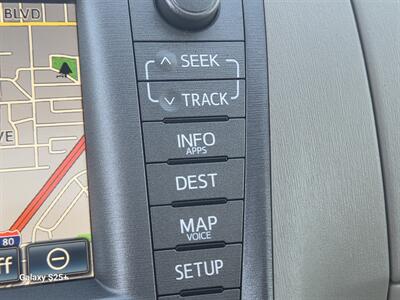 2014 Toyota Prius - Panoramic roof - Leather - Navigation / Camera   - Photo 36 - Roseville, CA 95678