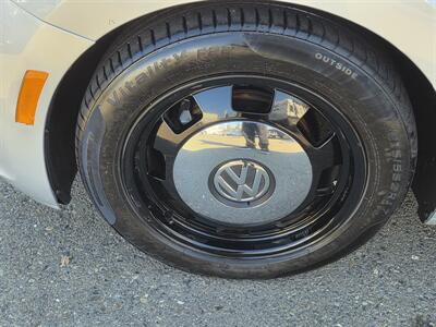 2014 Volkswagen Beetle-Classic 2.5L PZEV   - Photo 7 - Roseville, CA 95678