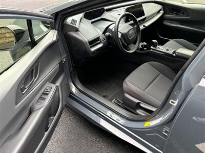 2023 Toyota Prius LE - Photo 7 - Portland, OR 97003